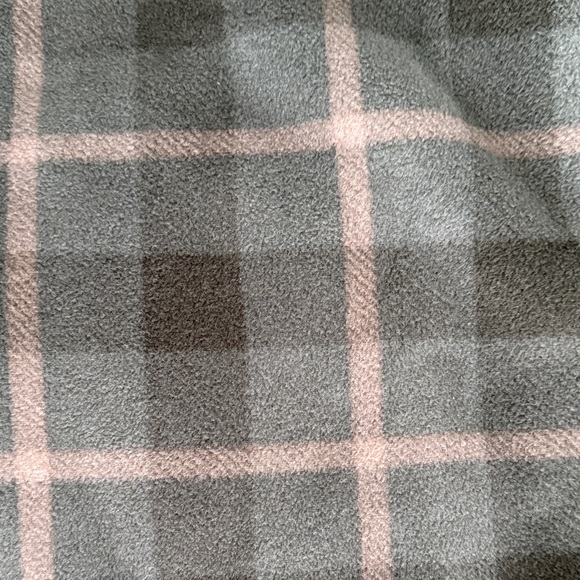 Olive Plaid Men's Shirt Jacket - Picture 8 of 8